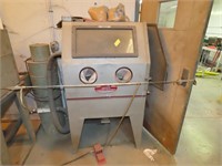 Brut Sand Blasting Cabinet (Untested) w/ Vaccum