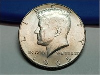 OF) 1965 Kennedy silver half dollar