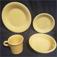 Fiesta sunflower dinner set with original box (4)