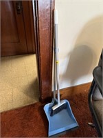 Broom & Dust Pan