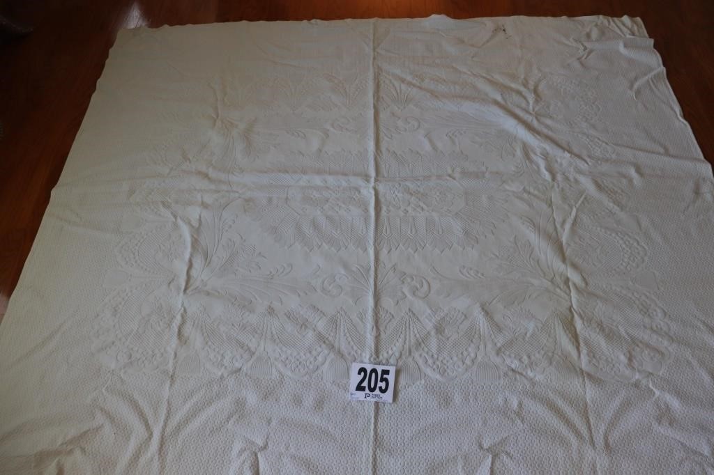 Vintage Linen Tablecloth(R3)