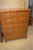 5 Drawer Thomasville Chest of Drawers