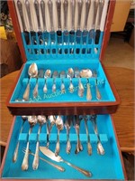Community plate flatware set and case