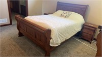 AMISH FURNITURE QUEEN BED INCLUDING HEADBOARD