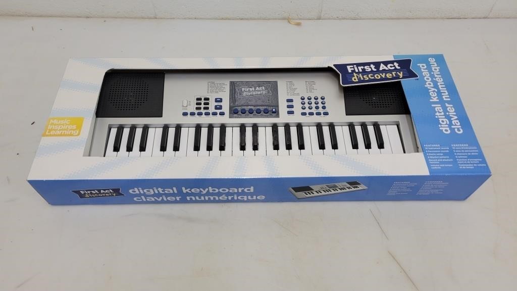 First Act Discovery digital keyboard