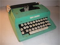 Tom Thumb Toy Typewriter