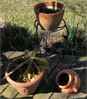 3 Terracotta Planters & 1 Metal Plant Stand