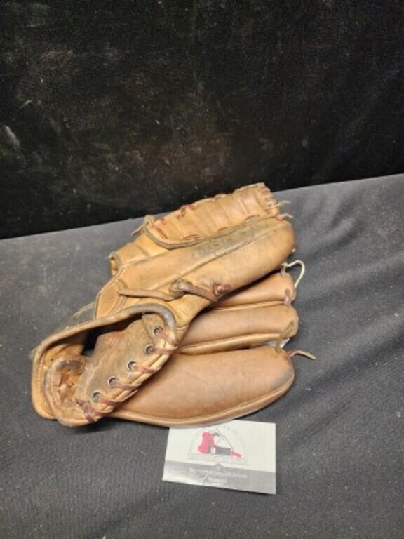 MacGregor Pete Rose Glove