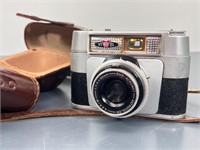 Vintage 35mm Vinkel Deluxe Camera with Case