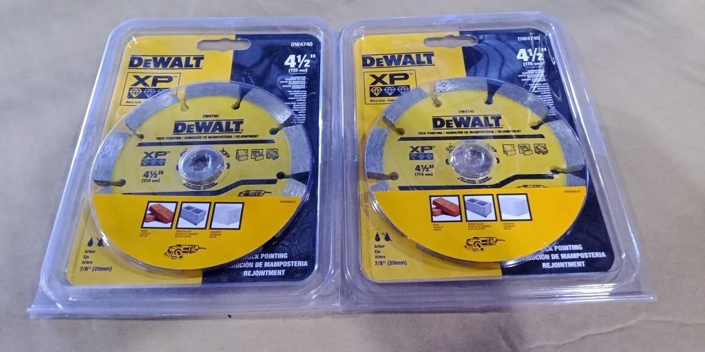 (2) DeWalt Cutting Blades