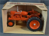 Allis-Chalmers WD-45 Tractor