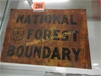 ANTIQUE NATIONAL FORREST BOUNDARY SIGN 7" X 10"