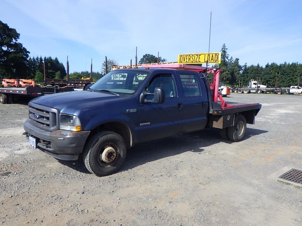 2004 Ford F350 Crew Cab 8' S/A Flatbed Truck