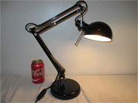 Lampe de table ajustable