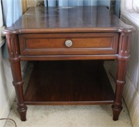 Vintage Drexel Mahogany Side Table w/ Drawer