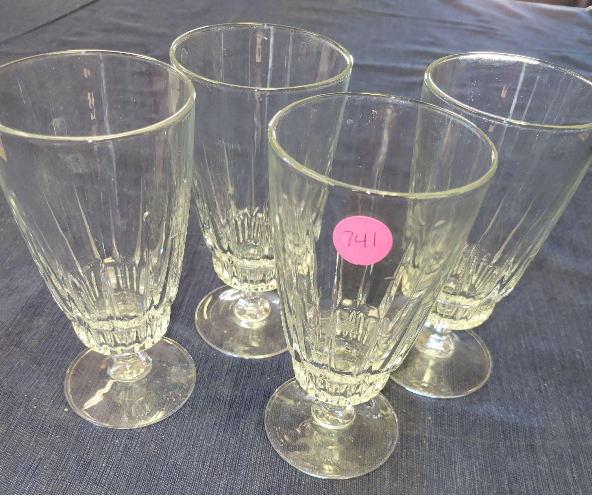 Set of 4 Glasses