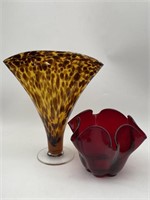 2 Art Glass Vases Fan Shape Tortoise Pattern &