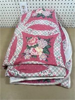 vintage bed spread- 80x88