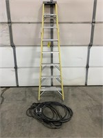 8ft Fiberglass step ladder & heavy duty cords