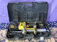 Used Dewalt 20V Max Grease Gun w/ Charger