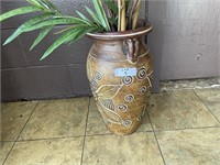 Decorative plant & vase