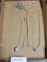 FLAT BOX OF ASSORTED COSTUME JEWELRY NECKLACES