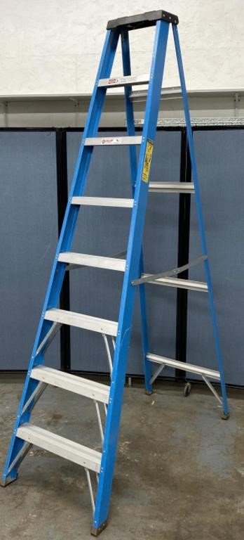Keller 8’ Fiberglass Step Ladder