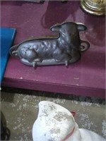 Metal lamb mold .