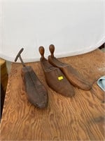 3 Antique Shoe Horns