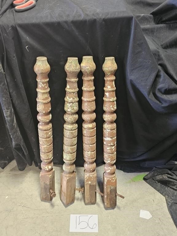 4 Antique Wooden Spindle Legs