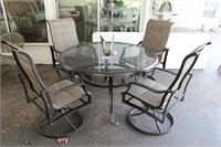 Outdoor Table & (4) Chairs