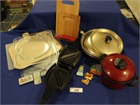Misc. Kitchenware Lot - Pyrex, Pans & More