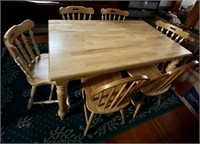 Pine Dining Table & Chairs