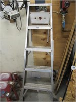 5' ALUM STEP LADDER