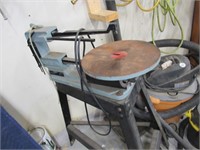 DELTA 16" SCROLL SAW ON STAND (INCLUDED)