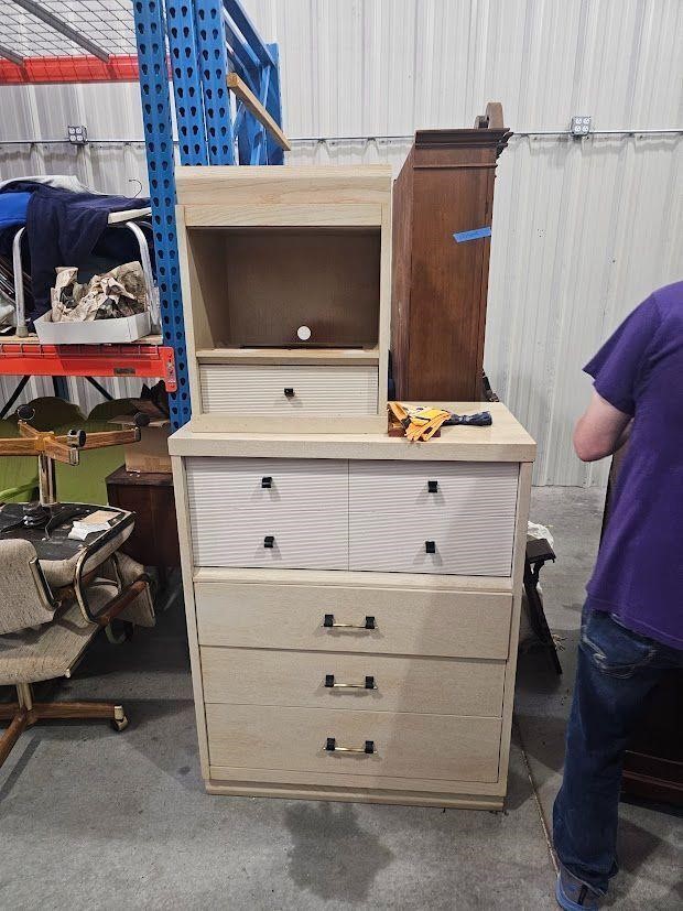 Dresser w/Mirror (66”W x 18”D x 31.5”T)