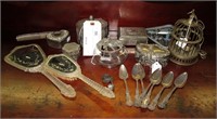 Lot, dresser, trinket boxes, silver plate spoons