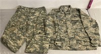 U.S. Military Camo Shirt & Pants Size Medium