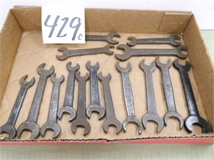 (15) Ford Wrenches