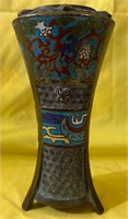 M - VINTAGE ASIAN VASE (K40)