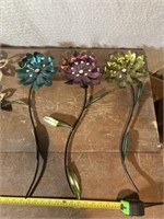 5 Metal flower decorations