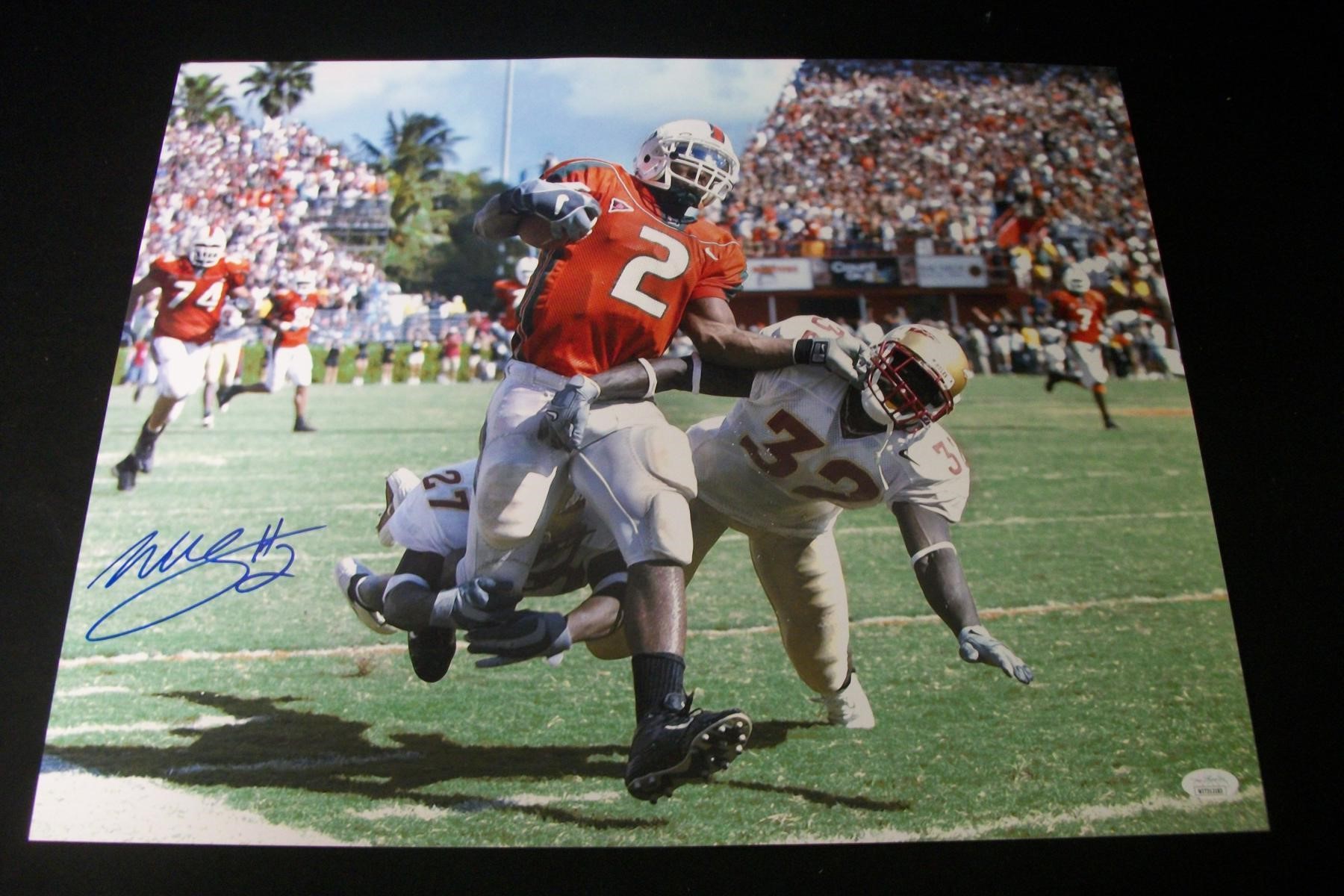 WILLIS MCGAHEE SIGNED 16X20 PHOTO JSA COA