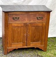 Washstand w/drawer over 2 doors