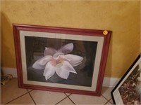 WOODEN FRAMED MAGNOLIA PICTURE