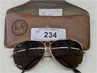 RAY BAN SUNGLASSES WITH CASE