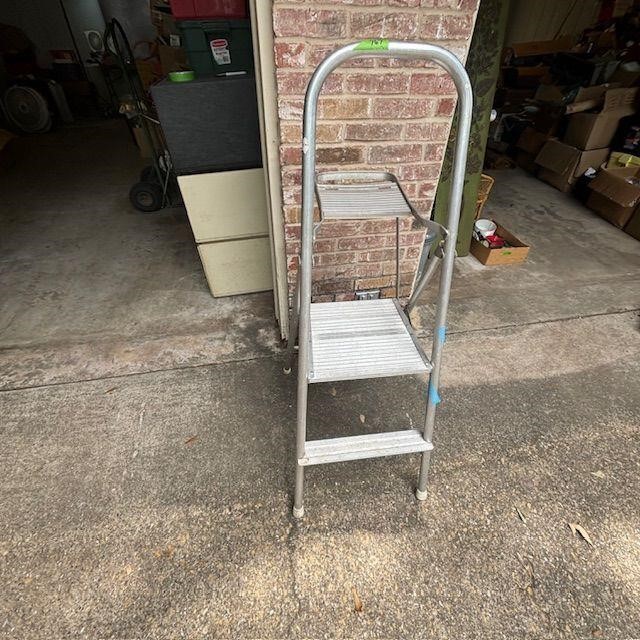 Aluminum Step Ladder