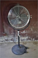 Hampton Bay model HVP-20B 3-speed pedestal fan, wo