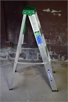 Werner model 354 4' aluminum step ladder; as is