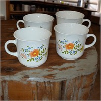 4 Vintage Corningware "Wildflower" Teacup