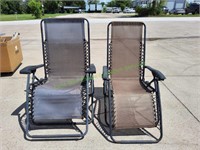 (2) Outdoor Lounge Chairs